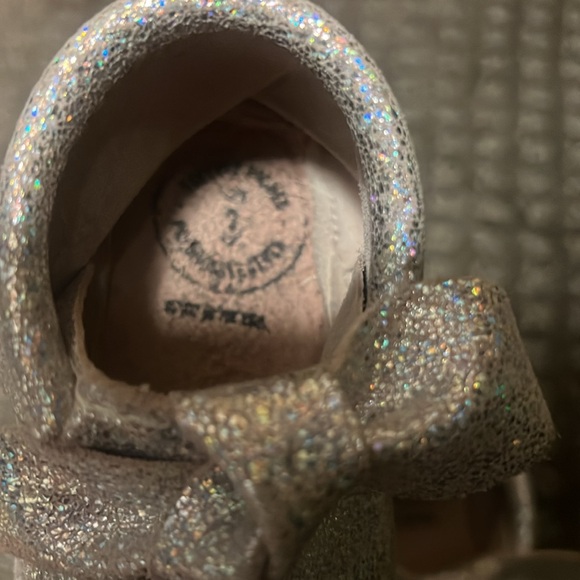 Freshly Picked bow knot moccasins with hard sole bottom size 3 - Picture 2 of 5